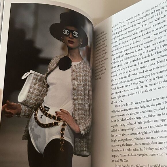CHANEL by Lagerfeld Little book of CHANEL New - Picture 5 of 7
